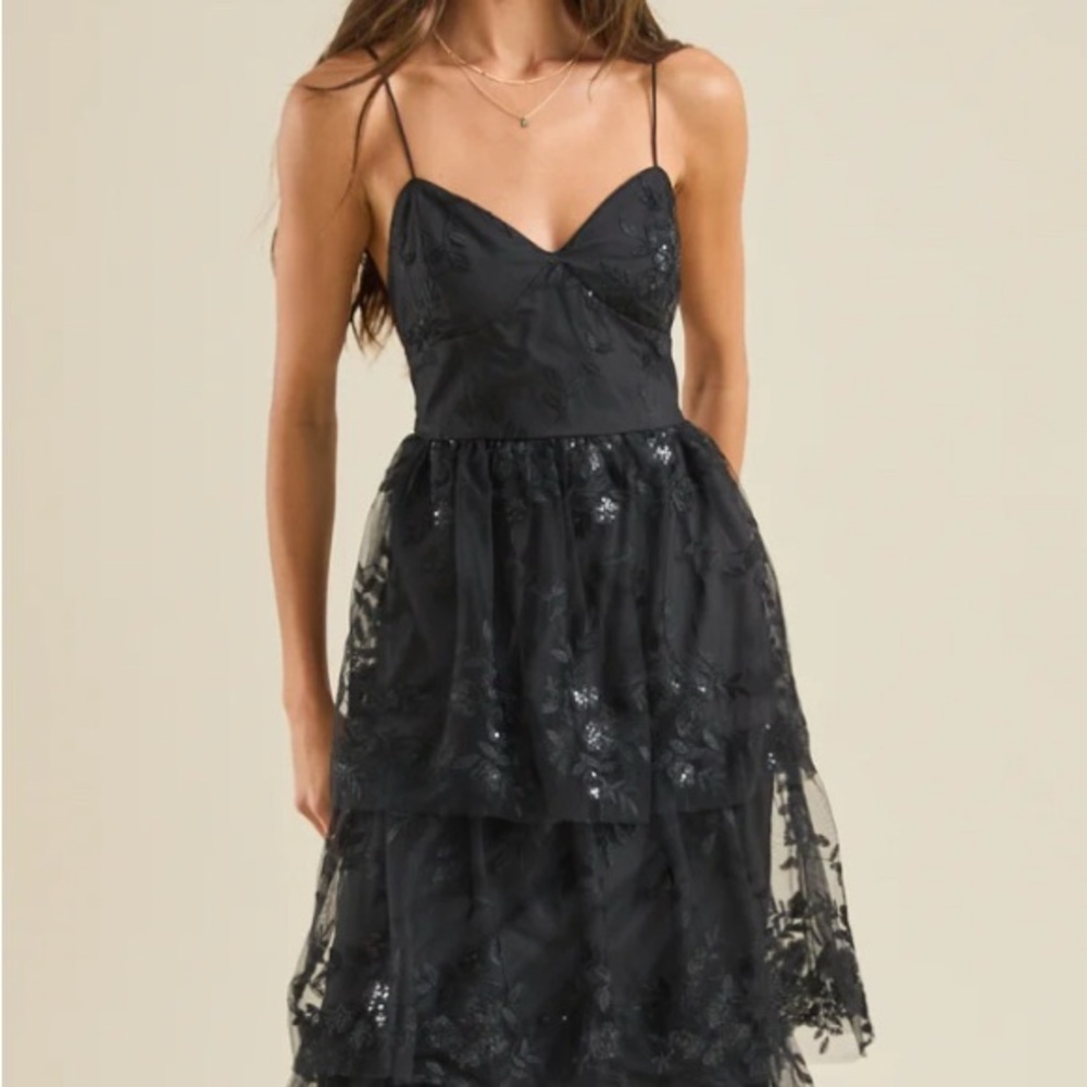 NWT Rue Sequin Lace Maxi Dress